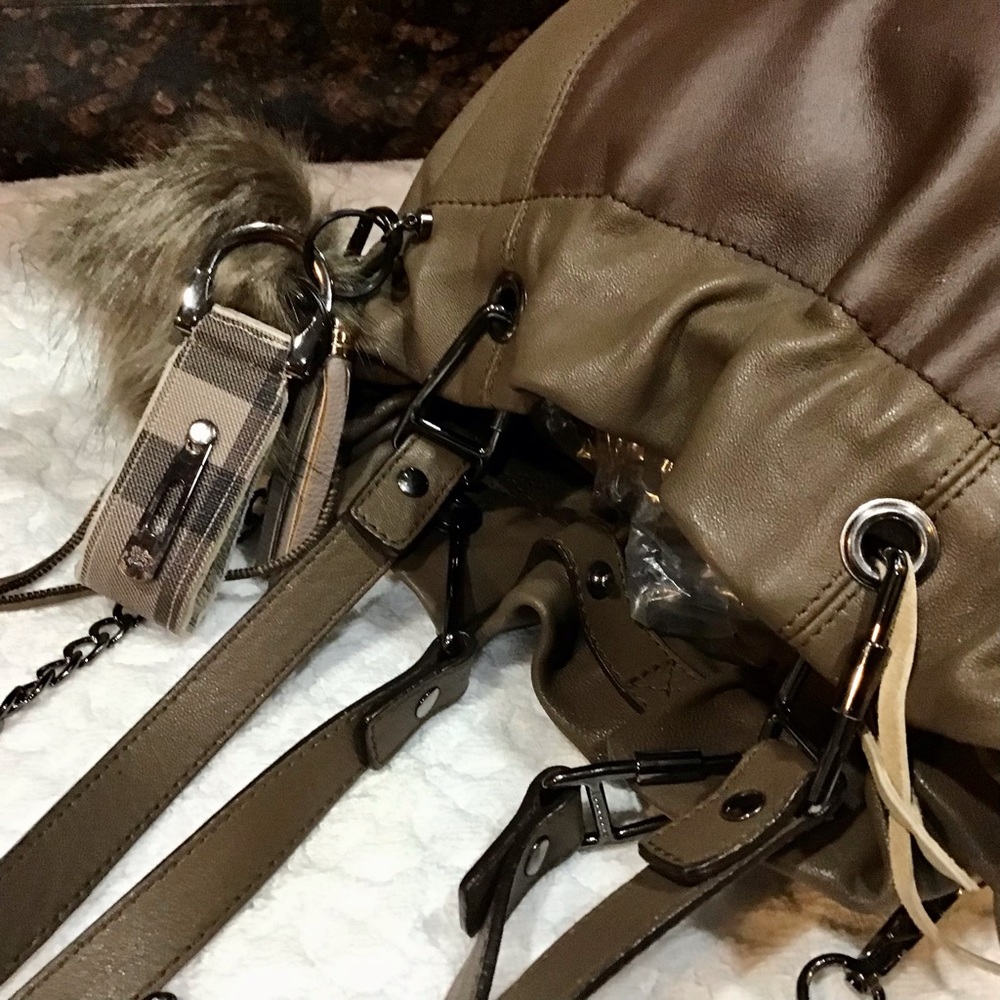 Burberry  Bags - Picture 8 of 14